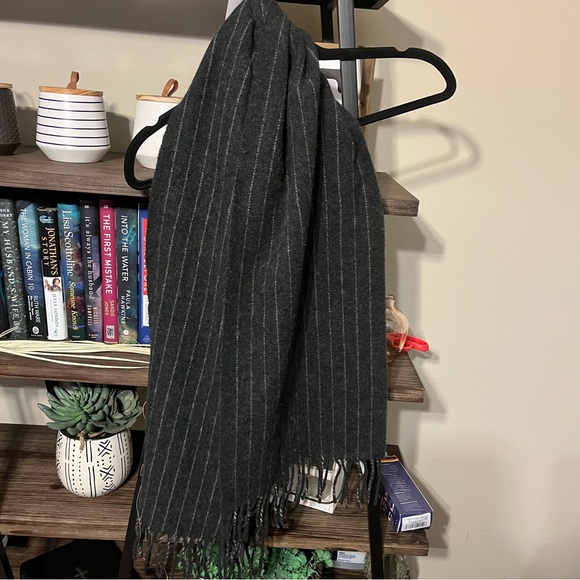 Polo Ralph Lauren Lambs Wool Scarf - Picture 1 of 2